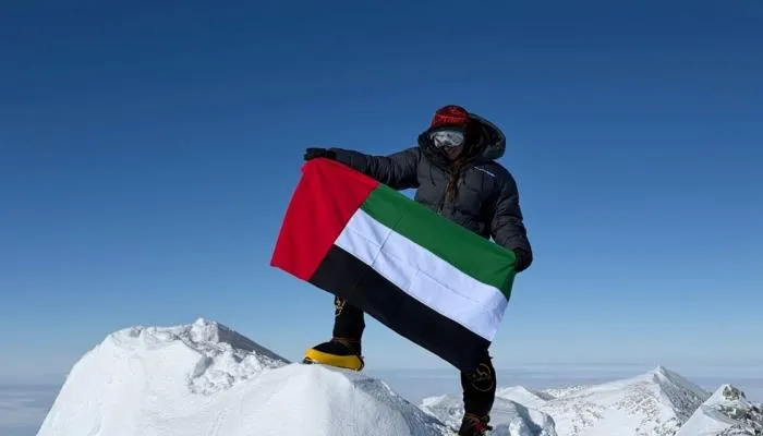 18 عامًا فقط.. الإماراتية فاطمة العوضي تواصل سباقها نحو أعلى قمم العالم