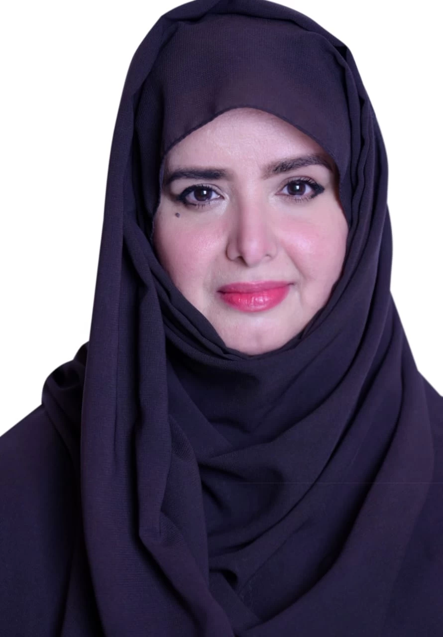 عبير الهاجري تكتب: أبوظبي 2025.. هندسة الجدارة وحوار المحركات بين الحلم والواقع