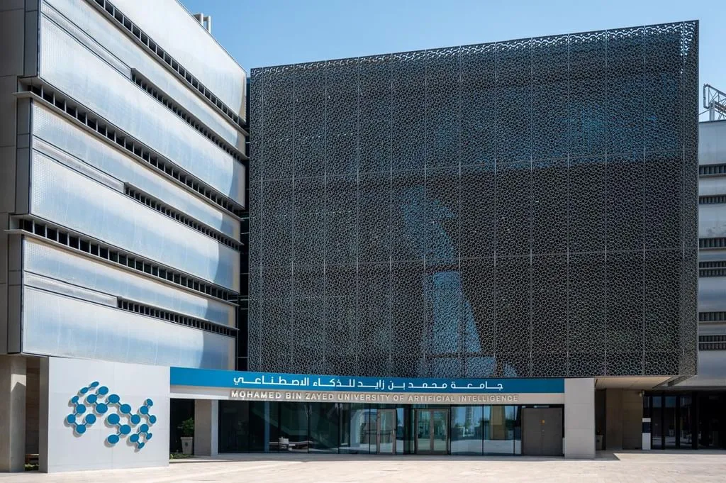 الإمارات تطور معيارًا رائدًا لاختبار فهم الذكاء الاصطناعي للهجات العربية