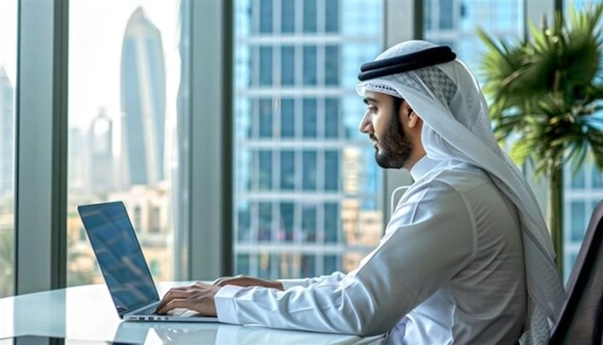 الإمارات تتيح للموظفين تقليص ساعات الدوام وفق ضوابط محددة.. تعرف عليها