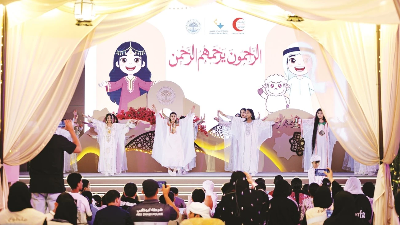 "الراحمون يرحمهم الرحمن".. مبادرة إنسانية ترسم البهجة على وجوه الأطفال الأيتام