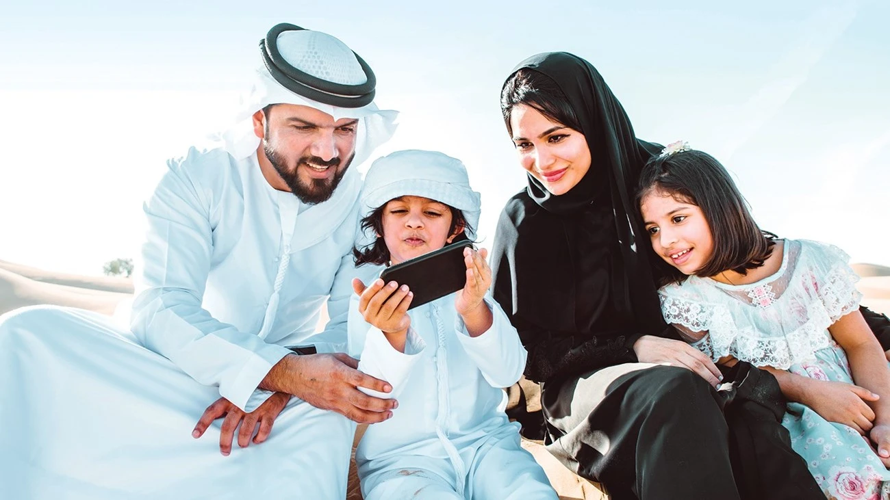 د. آمنة مهنا الكعبي تكتب: القيادة الحقيقية وتعاملها مع الشائعات