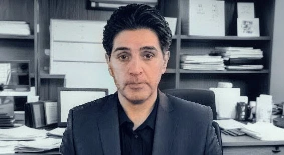 د. راشد الشاشاني يكتب: مقدّسات الماضي والتسلّق فوق الجديد