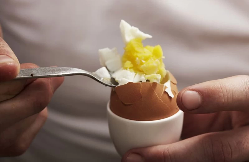 دراسة: مكمل غشاء البيض يحسن البشرة والشعر خلال 3 أشهر