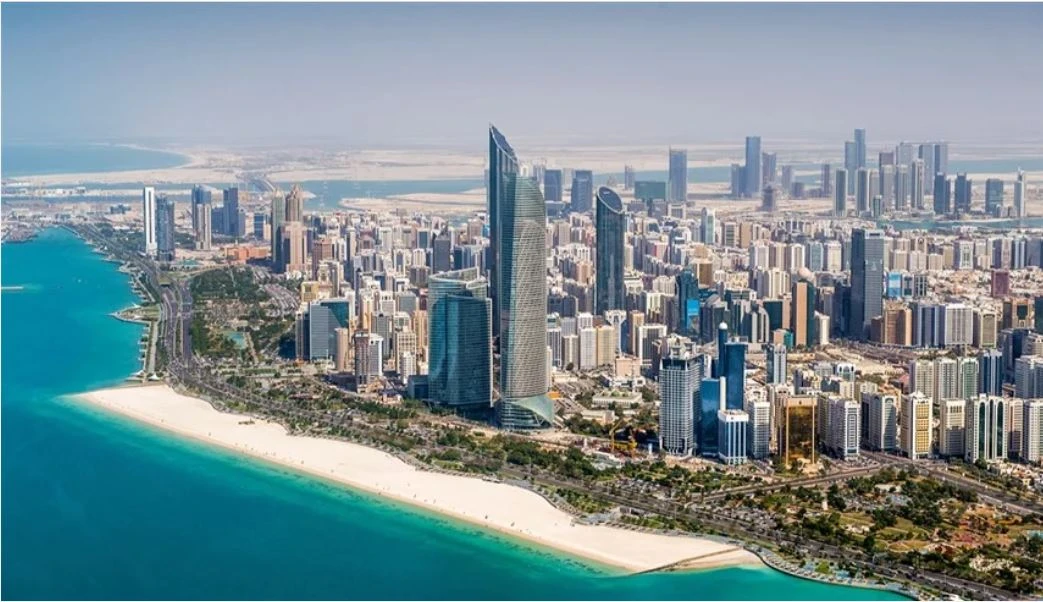 خلال 2025.. أبوظبي تسجل أعلى عدد زوار في تاريخها وتتجاوز 26 مليون سائح