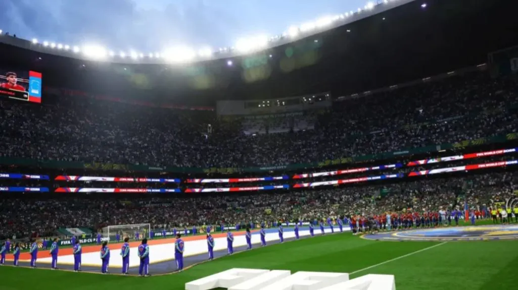 مقابل 450 دولاراً.. فيفا يبيع أجزاء من أرضية نهائي كأس العالم 2026