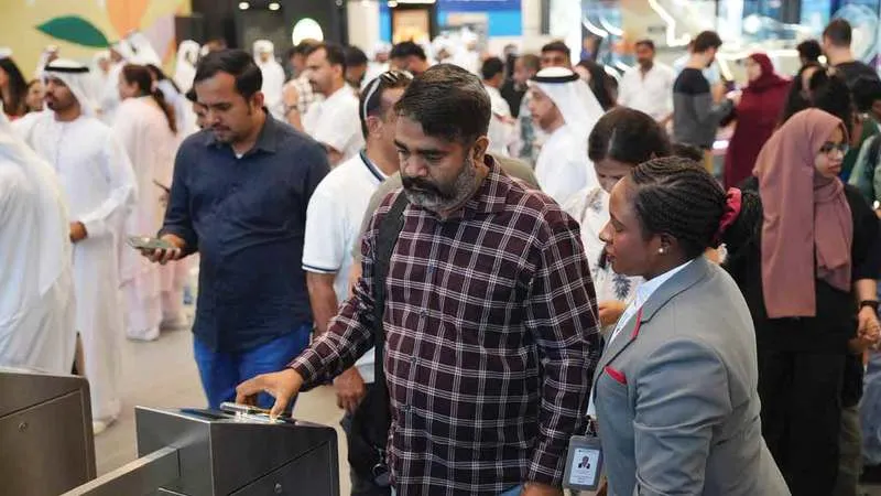 من اللباس إلى الهاتف المحمول.. قواعد جديدة تحكم رحلة المسافرين في "قطارات الاتحاد"