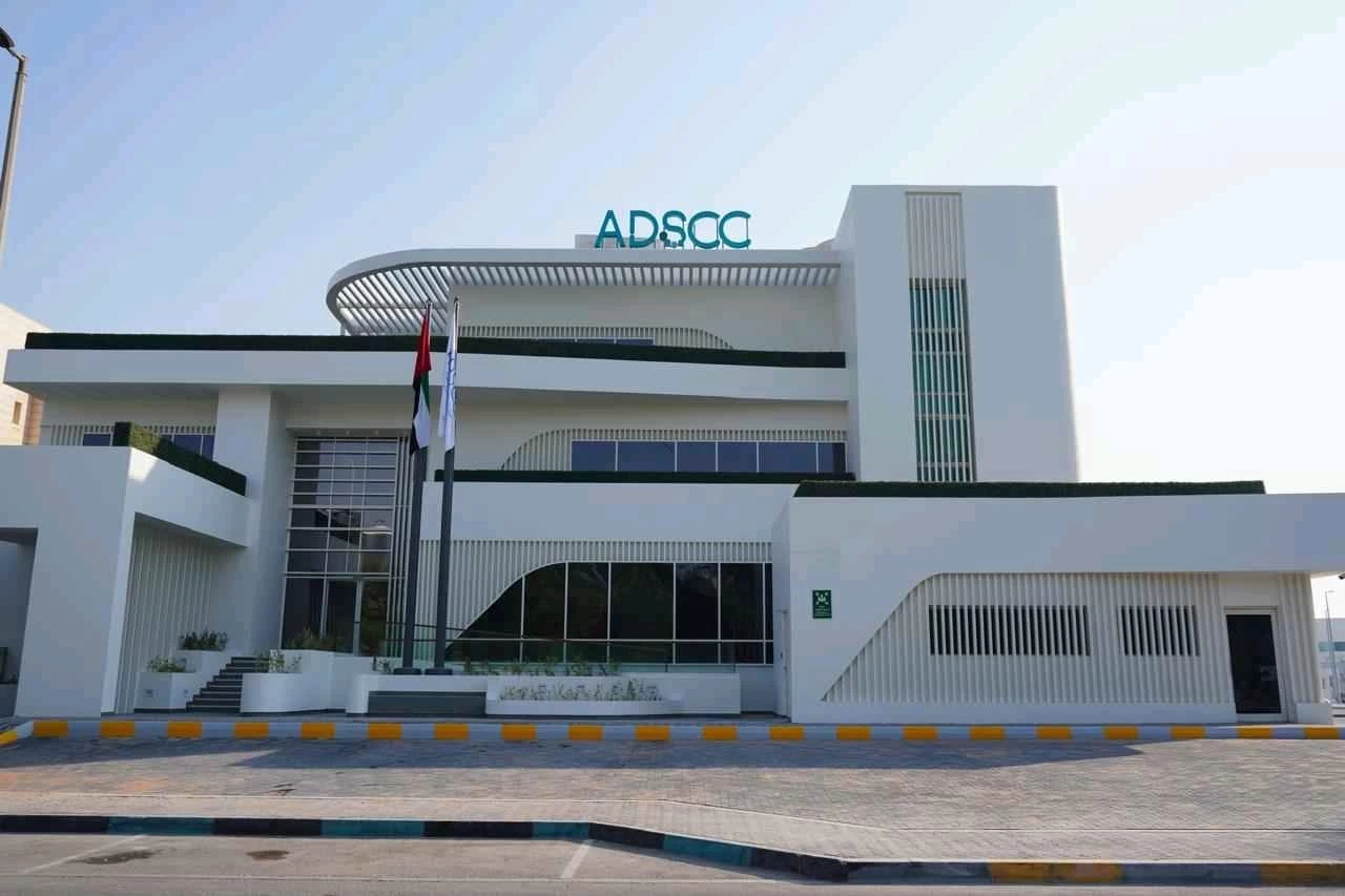 مركز أبوظبي للخلايا الجذعية يطلق علاجاً مبتكراً للسرطان ويفتح آفاق أمل جديدة للمرضى في المنطقة