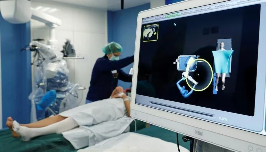 نتائج واعدة.. دراسة: تقنية غير جراحية تقلل آلام خشونة الركبة بأكثر من 50%
