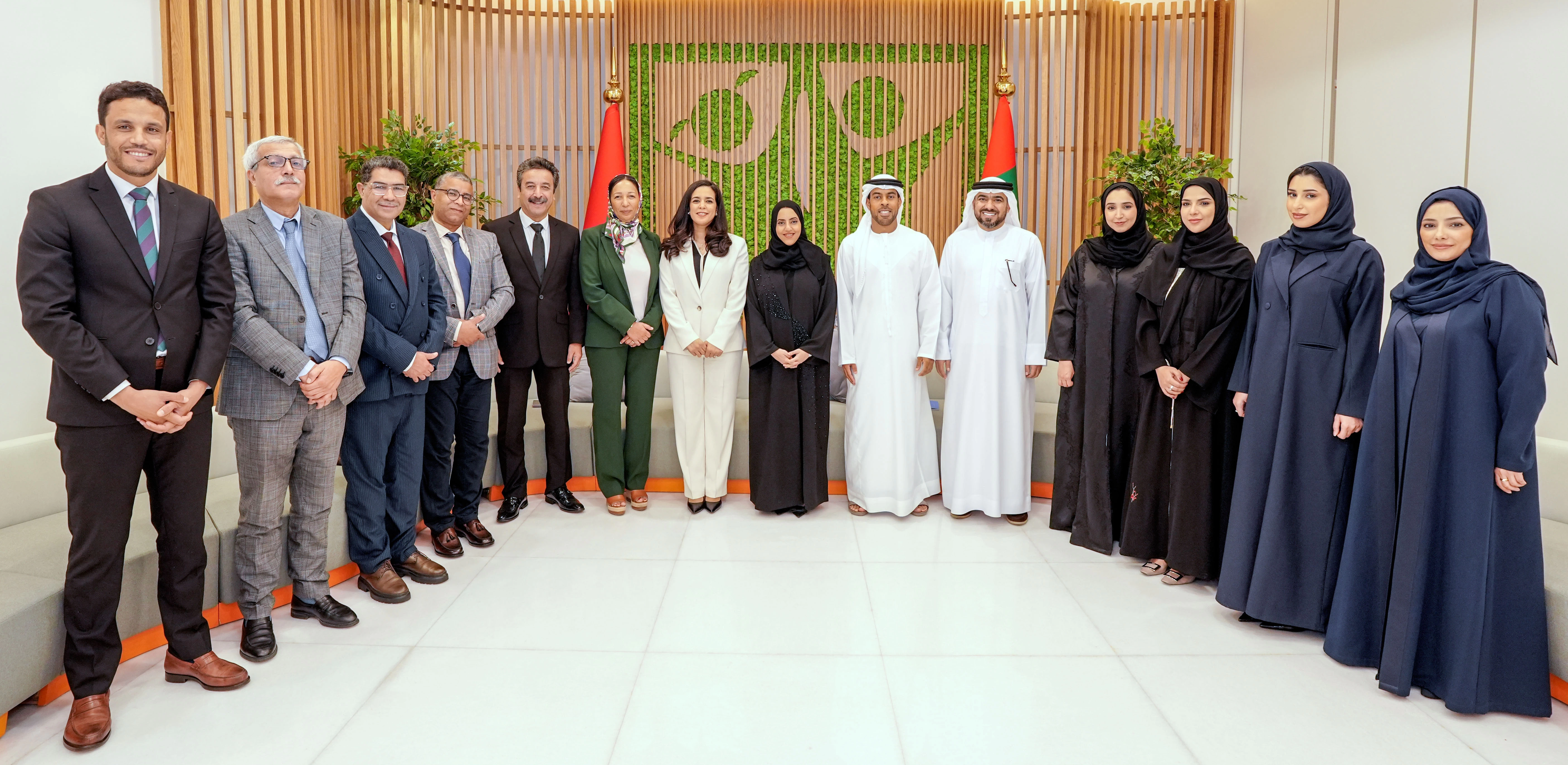 وفد مغربي يطلع على تجربة إمارة الشارقة الريادية في تمكين الأجيال الشبابية