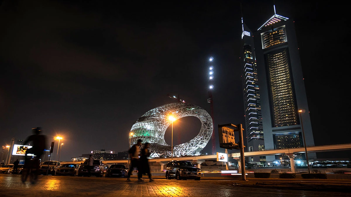 شعور النساء بالأمان في الإمارات يتجاوز 98% عند التجول ليلاً